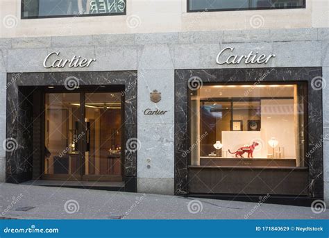 what stores sell cartier